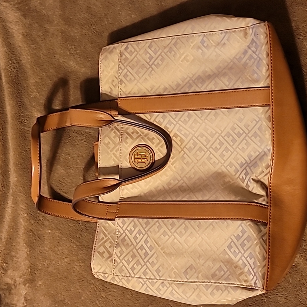 Tommy Hilfiger Purse